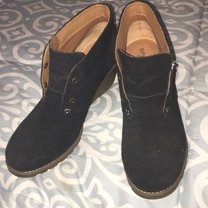 Black suede leather wedges